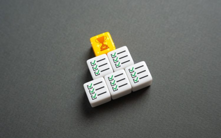 Complete all tasks and get a prize. Achievement of the best employee. Awards and recognition