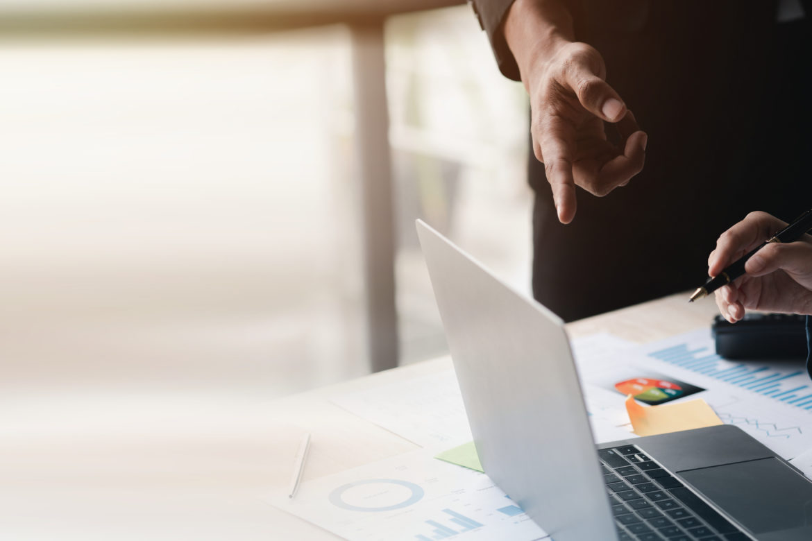 Die besten KI-Personalisierungstools, die eLearning- und HR-Tech-Vermarkter einsetzen, um Ergebnisse zu erzielen 2 Die besten KI-Personalisierungstools, die eLearning- und HR-Tech-Vermarkter einsetzen, um Ergebnisse zu erzielen 2