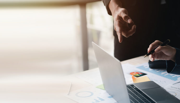 Die besten KI-Personalisierungstools, die eLearning- und HR-Tech-Vermarkter einsetzen, um Ergebnisse zu erzielen 2 Die besten KI-Personalisierungstools, die eLearning- und HR-Tech-Vermarkter einsetzen, um Ergebnisse zu erzielen 2