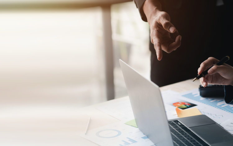 Die besten KI-Personalisierungstools, die eLearning- und HR-Tech-Vermarkter einsetzen, um Ergebnisse zu erzielen 6 Die besten KI-Personalisierungstools, die eLearning- und HR-Tech-Vermarkter einsetzen, um Ergebnisse zu erzielen 6