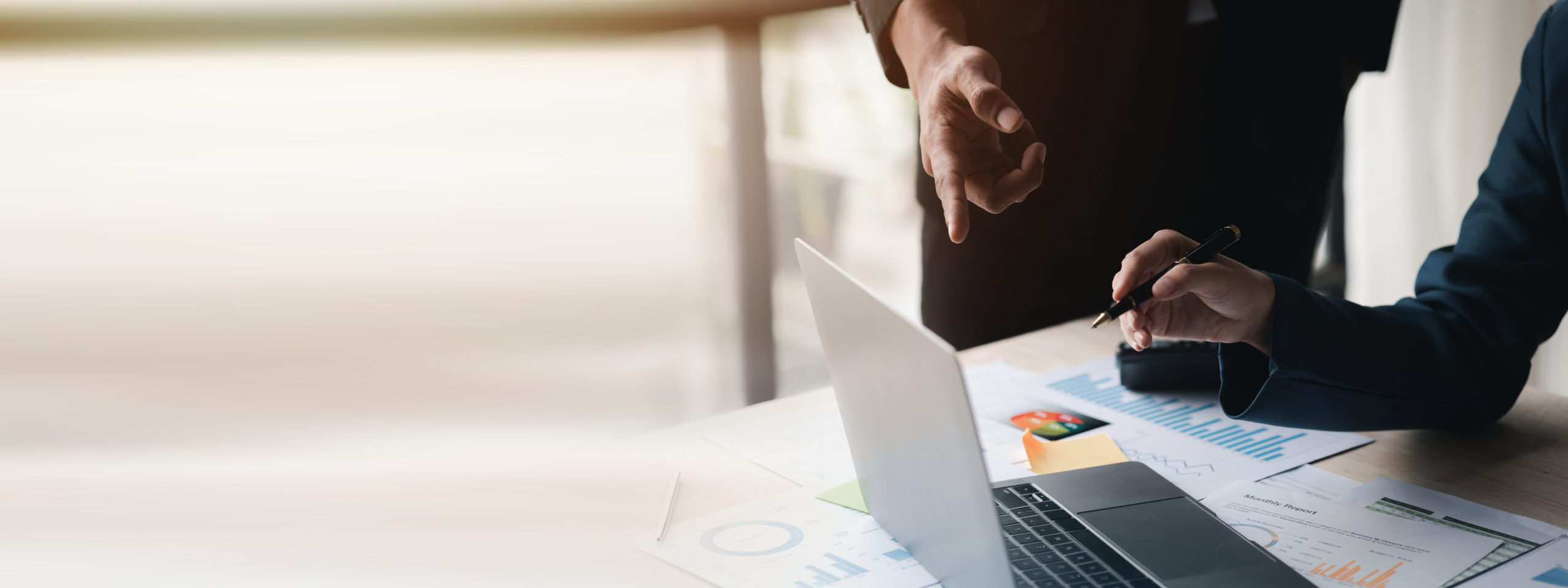 Die besten KI-Personalisierungstools, die eLearning- und HR-Tech-Vermarkter einsetzen, um Ergebnisse zu erzielen 2 Die besten KI-Personalisierungstools, die eLearning- und HR-Tech-Vermarkter einsetzen, um Ergebnisse zu erzielen 2