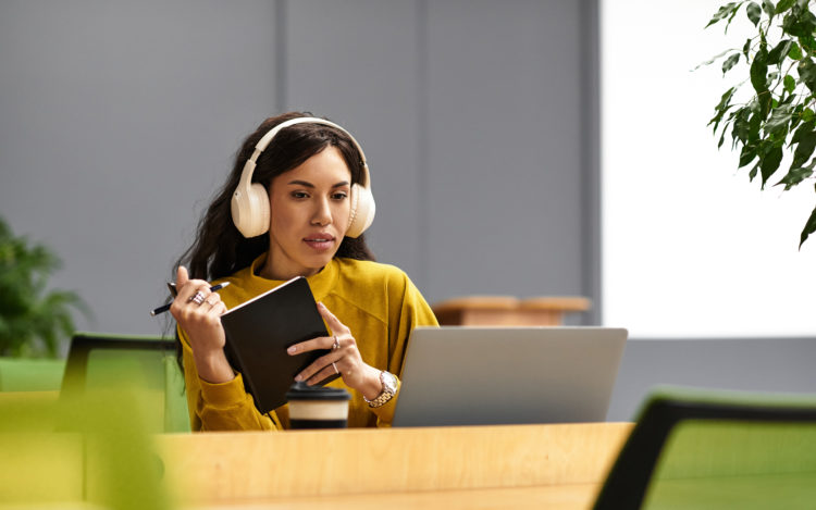 KI im eLearning: Wie intelligente Tools die Zukunft der Weiterbildung prägen 6 KI im eLearning: Wie intelligente Tools die Zukunft der Weiterbildung prägen 6