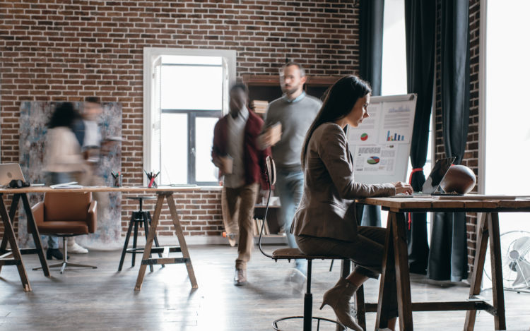 Intelligentere Lernprozesse: Warum die agentische KI das fehlende Puzzleteil in Ihrer L&D-Strategie ist 12 Intelligentere Lernprozesse: Warum die agentische KI das fehlende Puzzleteil in Ihrer L&D-Strategie ist 12